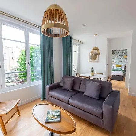O'lord, 4 Etoiles, De Luxe Champs-elysees *