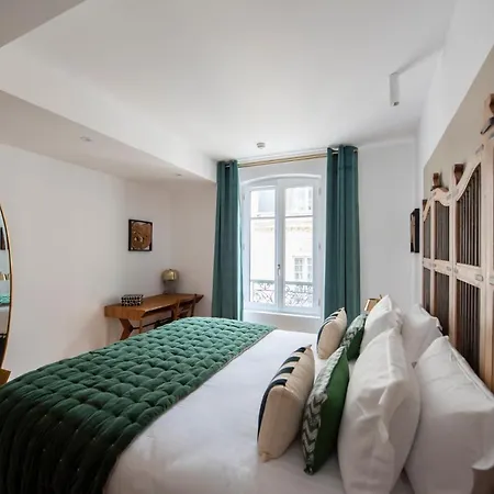 O'lord, 4 Etoiles, De Luxe Champs-elysees Paris