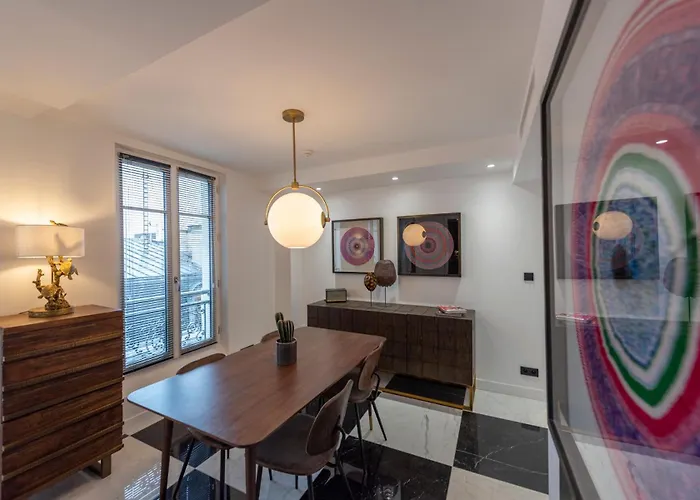 O'lord, 4 Etoiles, De Luxe Champs-elysees *