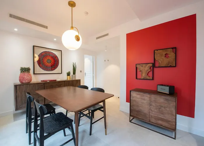 O'lord, 4 Etoiles, De Luxe Champs-elysees Daire