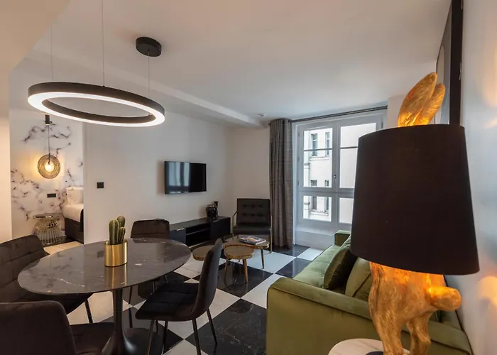 O'lord, 4 Etoiles, De Luxe Champs-elysees Paris