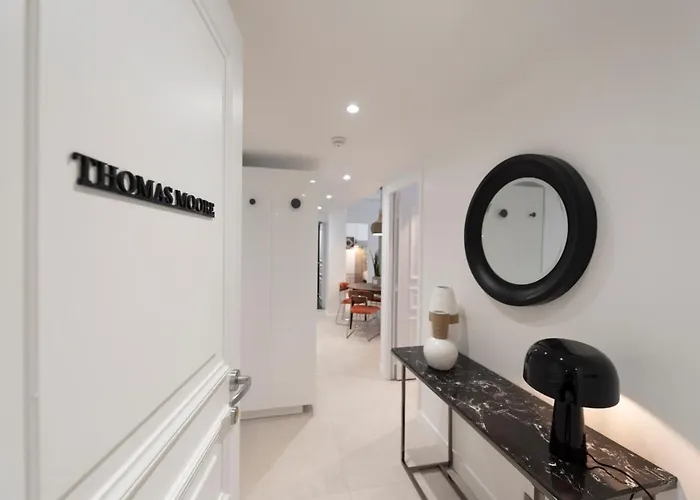 O'lord, 4 Etoiles, De Luxe Champs-elysees Daire *