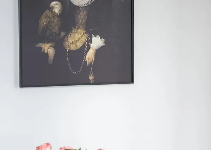 O'lord, 4 Etoiles, De Luxe Champs-elysees