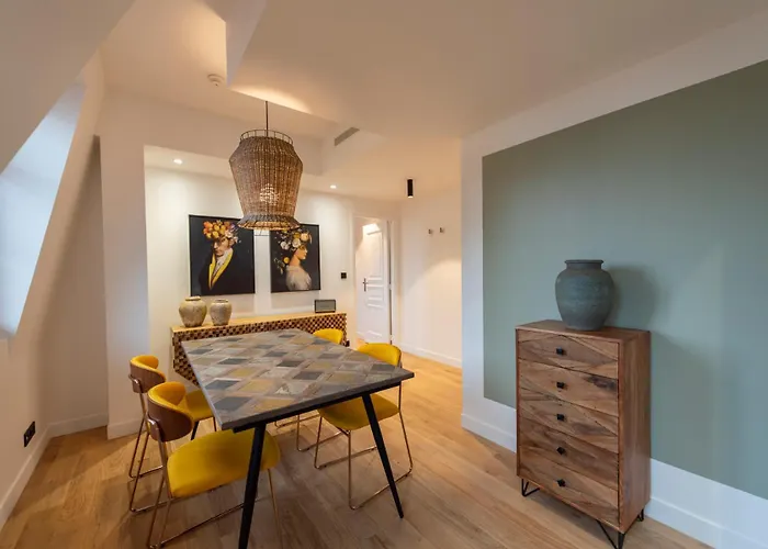 O'lord, 4 Etoiles, De Luxe Champs-elysees Paris