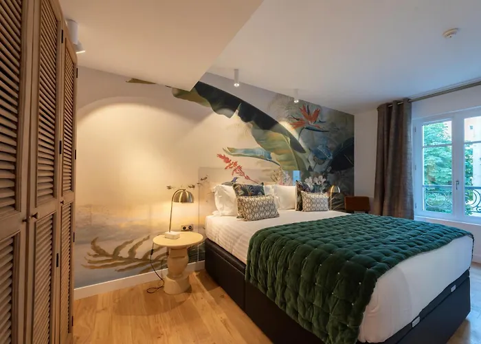 O'lord, 4 Etoiles, De Luxe Champs-elysees * Paris