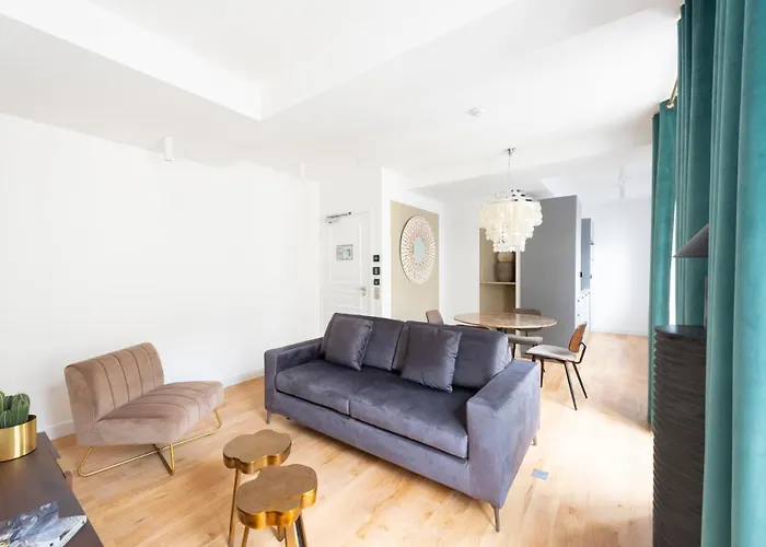 O'lord, 4 Etoiles, De Luxe Champs-elysees *